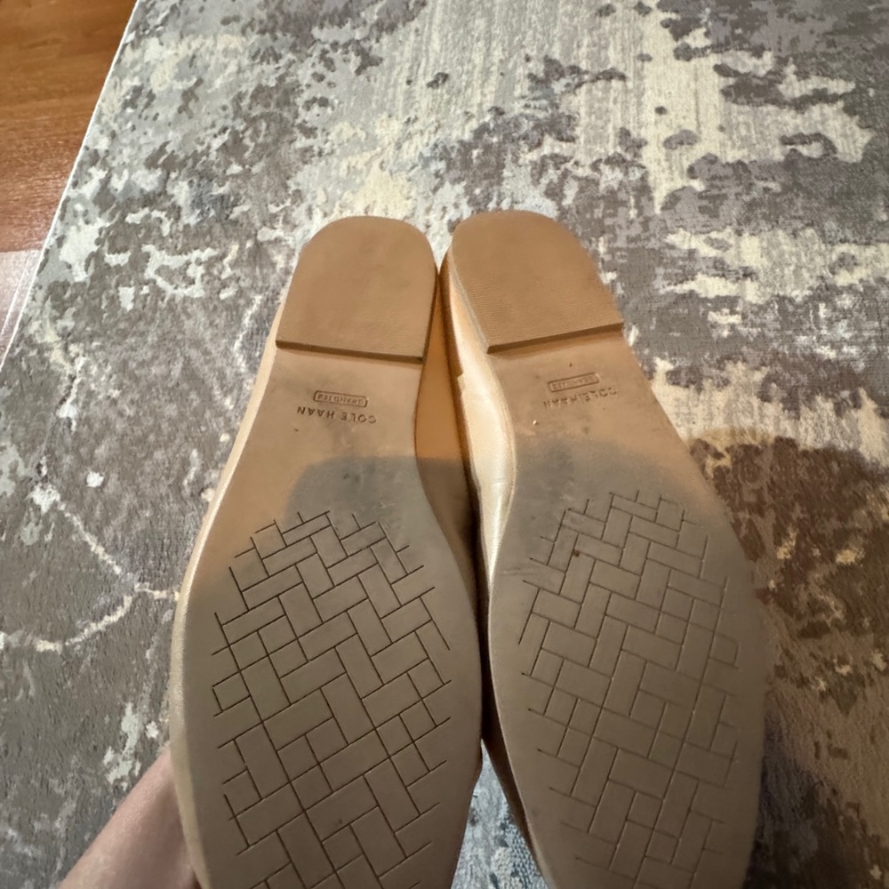 Cole Haan Women's Ballet Flat, Nude Leather 9.5 - Picture 5 of 5